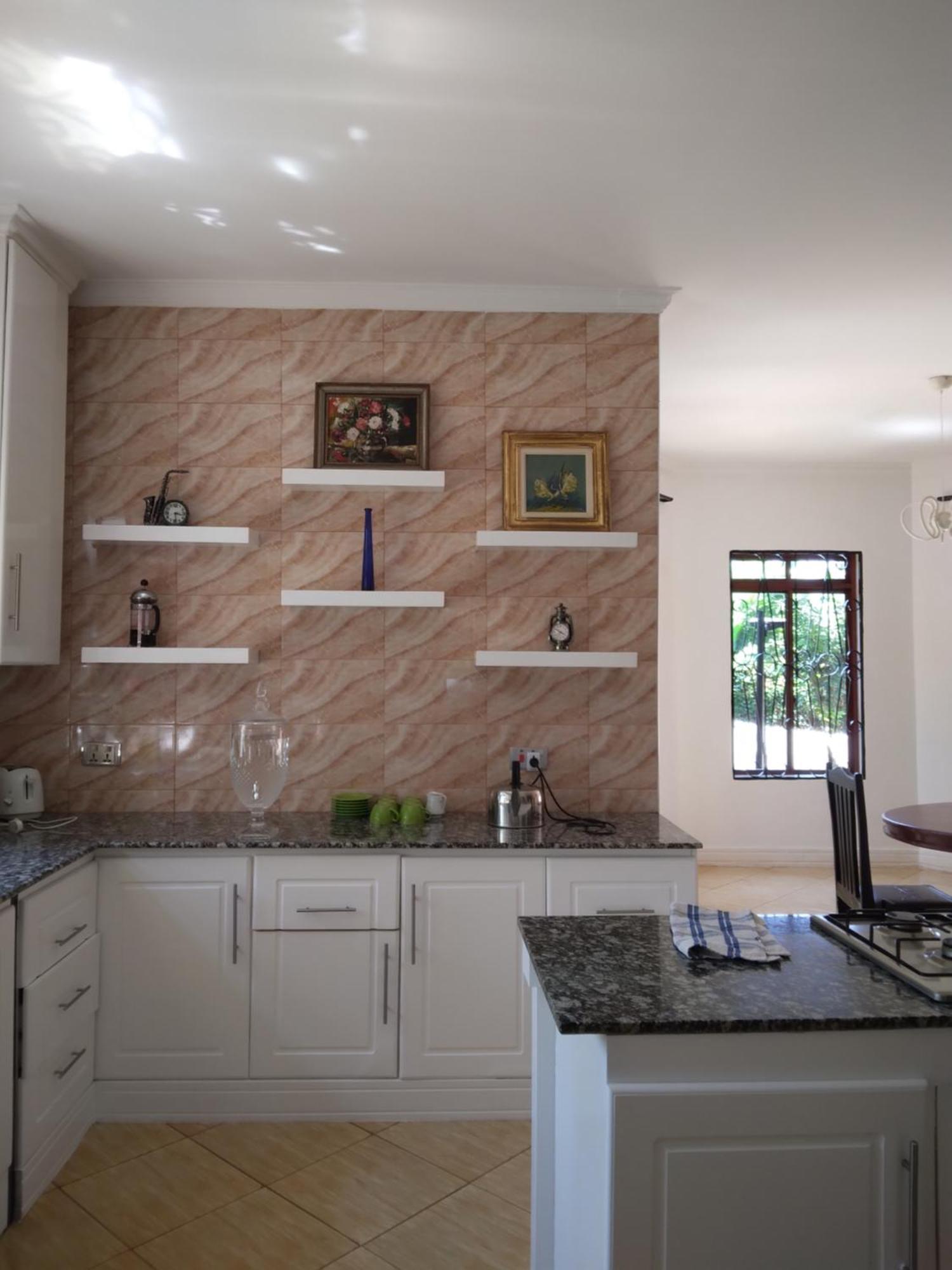 Sprunger Avenue - Tulia Homes Moshi Exterior foto