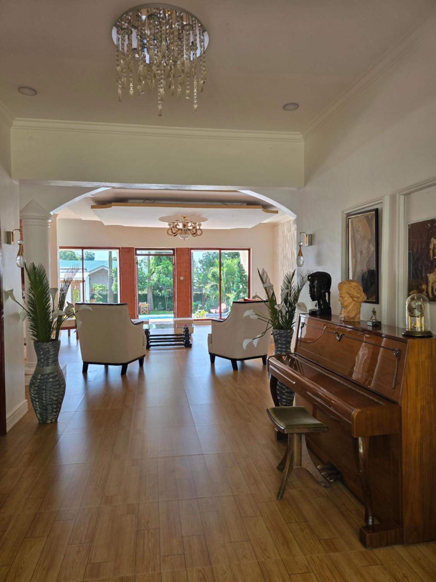 Sprunger Avenue - Tulia Homes Moshi Exterior foto