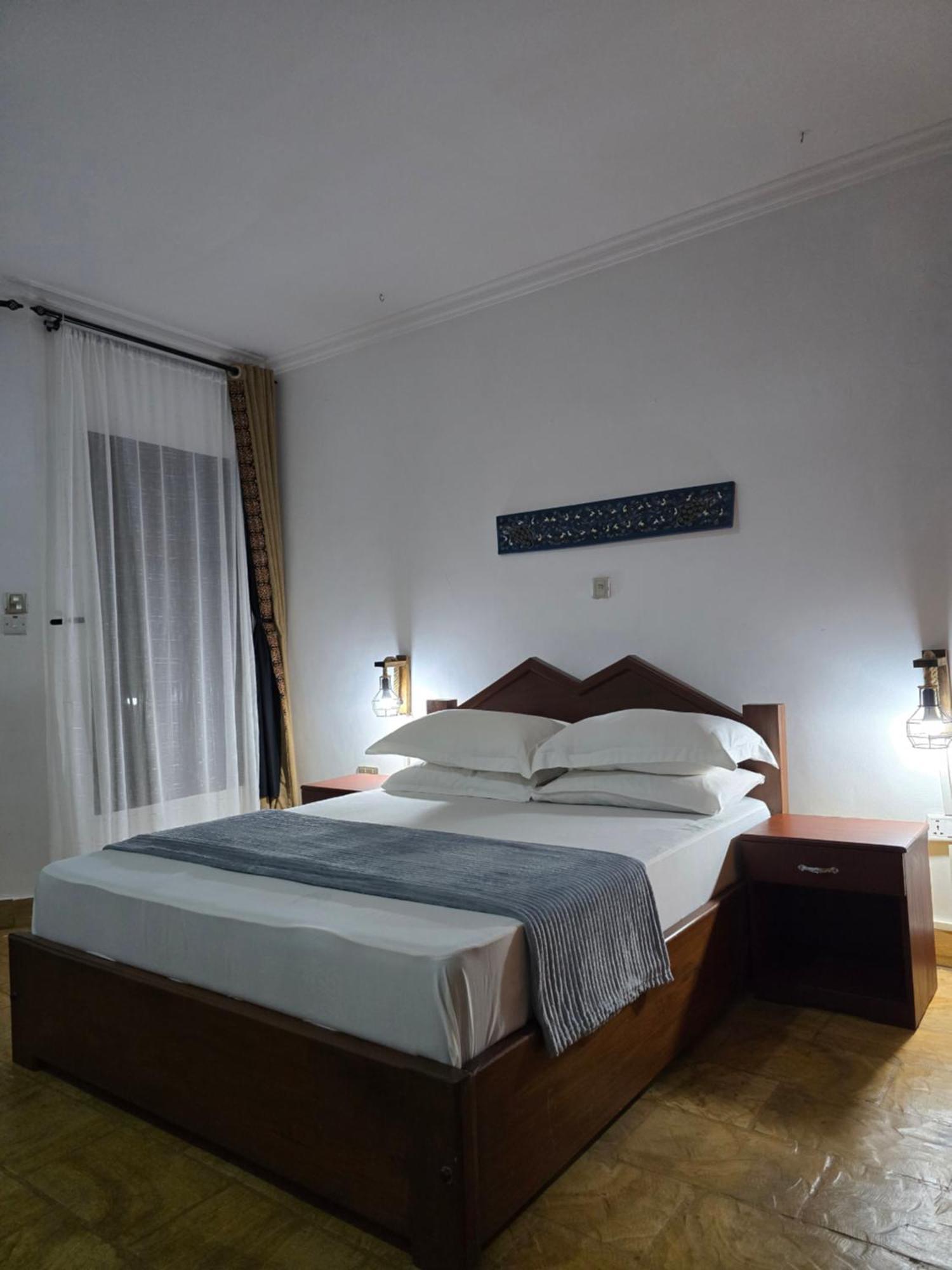 Sprunger Avenue - Tulia Homes Moshi Zimmer foto