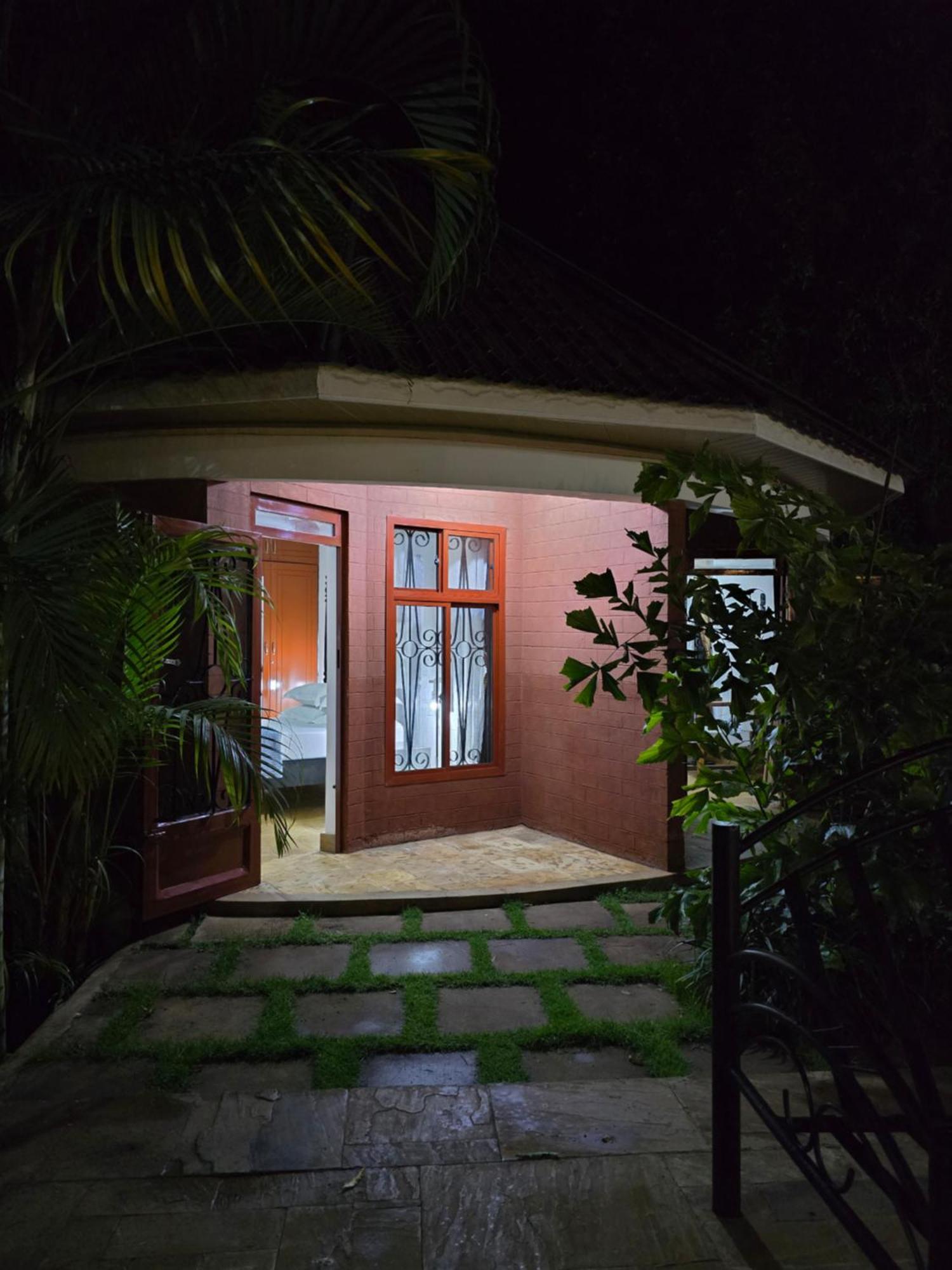 Sprunger Avenue - Tulia Homes Moshi Zimmer foto